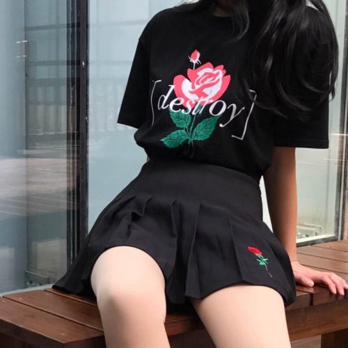 Black Pleated Skirt Rose Embroidery